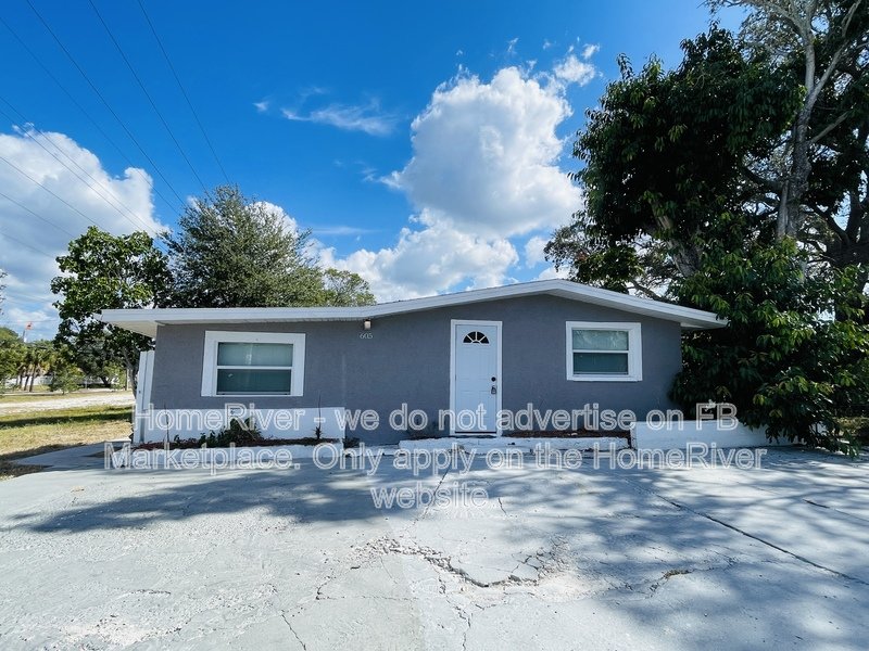 Move in Ready! 605 S Disston Ave property image