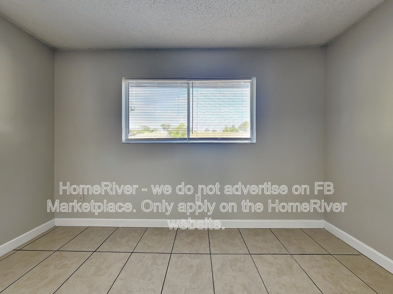 Move In Ready! - 681 W ROSEWOOD LN TAVARES FL 32778 property image