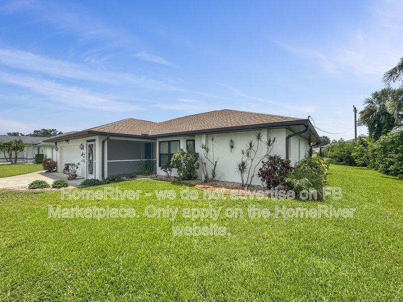 Available Now! 12 Charleston Cir, Englewood, FL 34223 property image