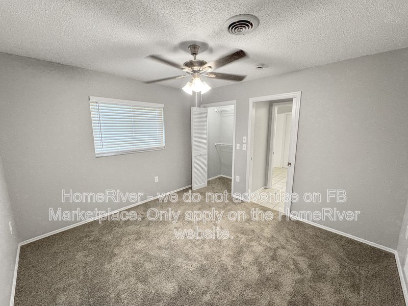 Available Now! 12 Charleston Cir, Englewood, FL 34223 property image