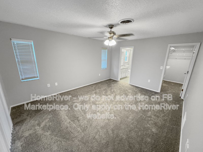 Available Now! 12 Charleston Cir, Englewood, FL 34223 property image