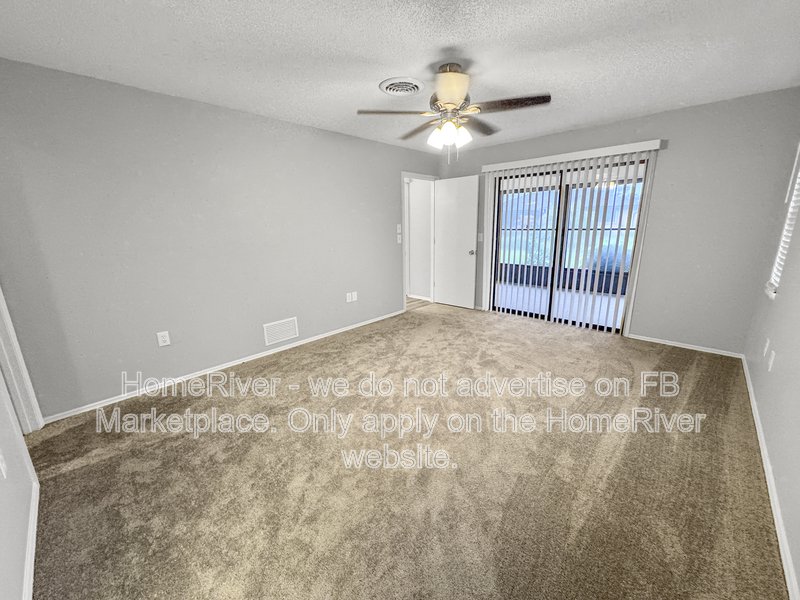 Available Now! 12 Charleston Cir, Englewood, FL 34223 property image