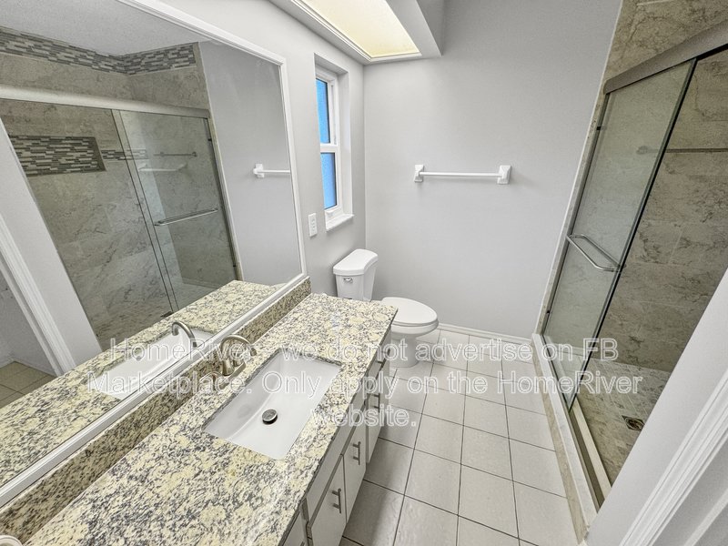 Available Now! 12 Charleston Cir, Englewood, FL 34223 property image