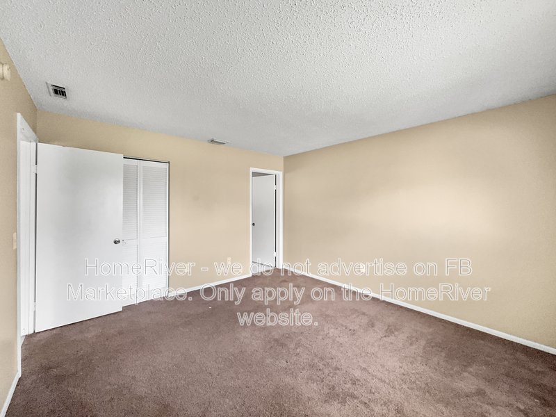 Now Available! - 4016 Cortez Dr Apt D, Tampa property image