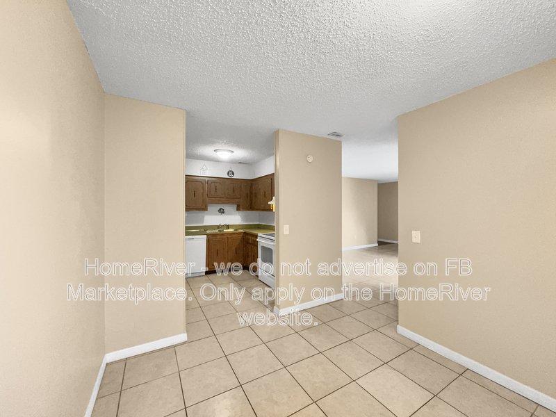 Now Available! - 4016 Cortez Dr Apt D, Tampa property image