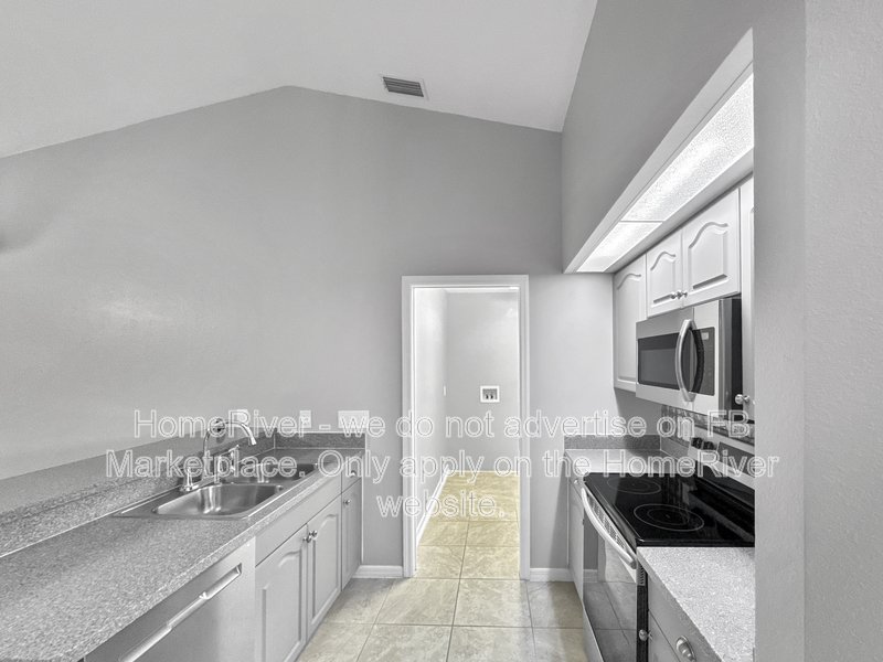 Available Now! 5823 BUCHANAN RD, VENICE, FL 34293 property image