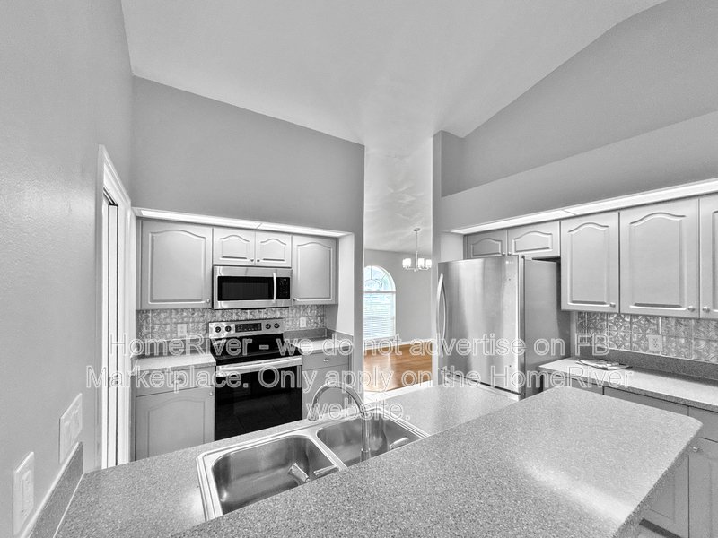 Available Now! 5823 BUCHANAN RD, VENICE, FL 34293 property image