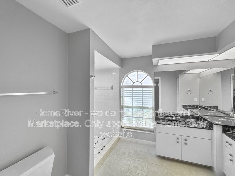 Available Now! 5823 BUCHANAN RD, VENICE, FL 34293 property image