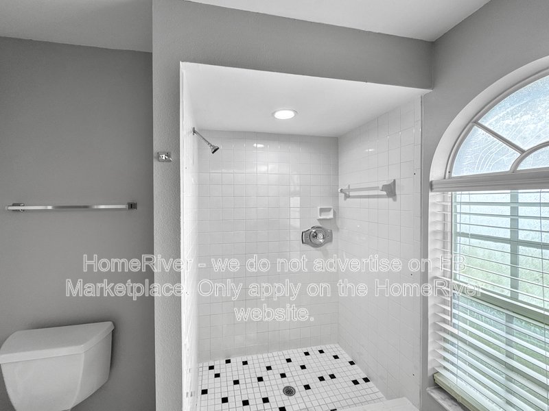 Available Now! 5823 BUCHANAN RD, VENICE, FL 34293 property image