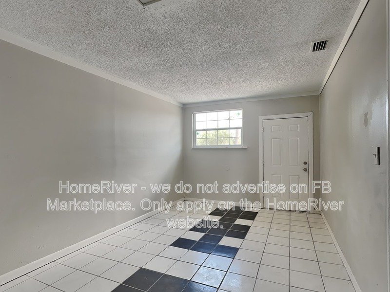 Available Now!- 3718 Wade Rd property image