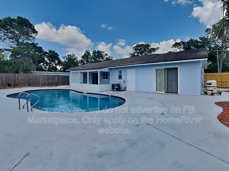 Available Now!- 3718 Wade Rd property image