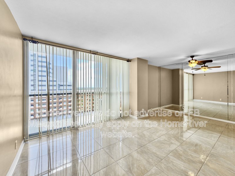 Move In Ready! - 4015 Bayshore Blvd unit 15 E Tampa, FL 33611 property image