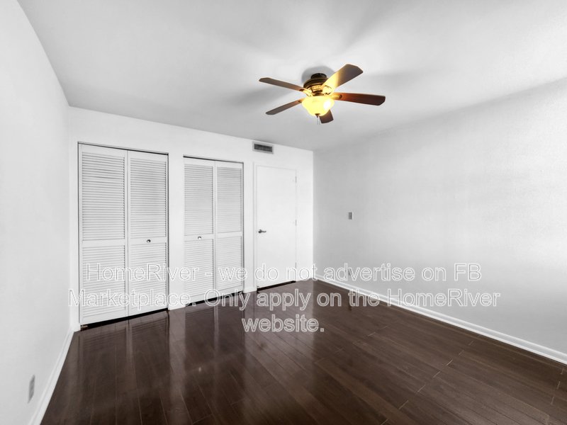 Move In Ready! - 4015 Bayshore Blvd unit 15 E Tampa, FL 33611 property image