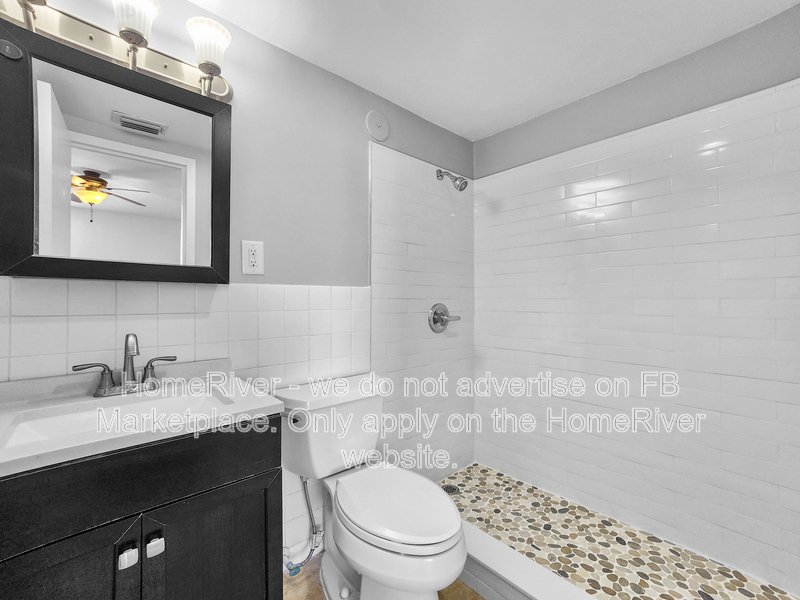 Move In Ready! - 4015 Bayshore Blvd unit 15 E Tampa, FL 33611 property image