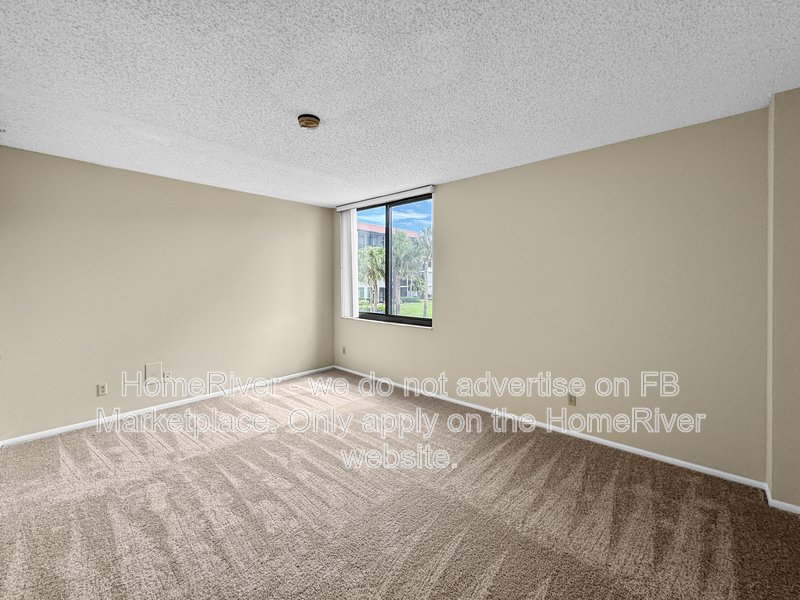 Do not miss out!1945 Gulf Of Mexico Dr Apt M2-107, Longboat Key FL 342 property image