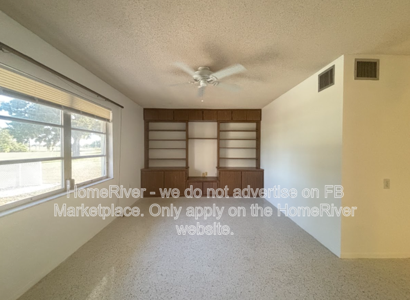 3BR Golf Course Home in 55+ Sun City Center | Lawn Care Included property image