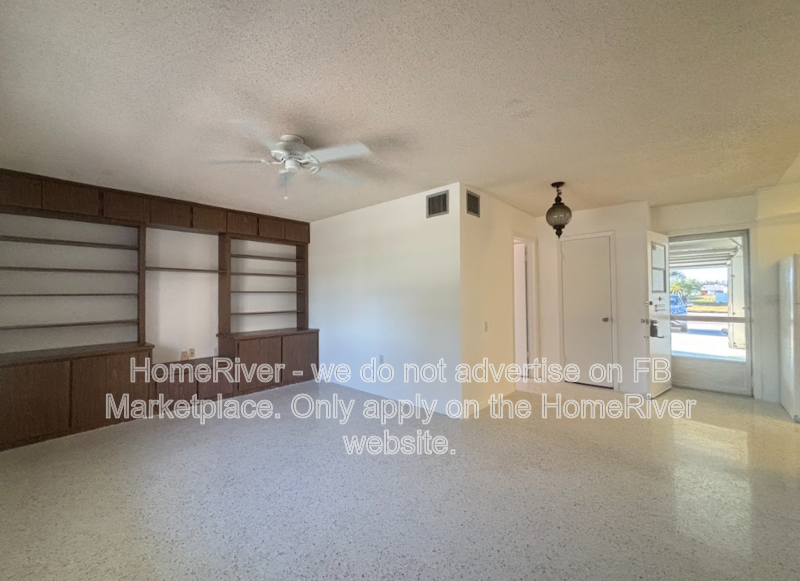 3BR Golf Course Home in 55+ Sun City Center | Lawn Care Included property image