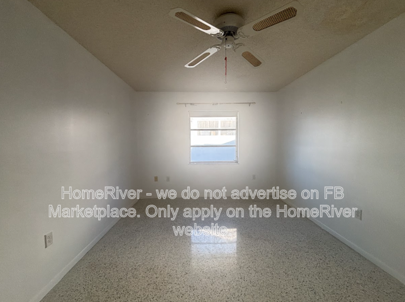 3BR Golf Course Home in 55+ Sun City Center | Lawn Care Included property image