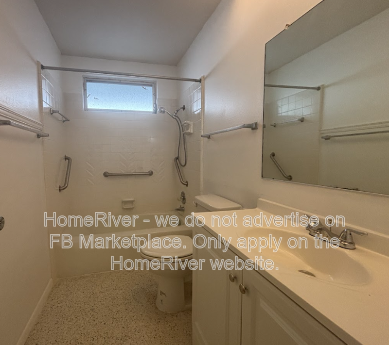 3BR Golf Course Home in 55+ Sun City Center | Lawn Care Included property image