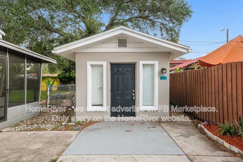 Available Now! 1203 1/2 Sheridan Rd, Clearwater FL 33755 property image