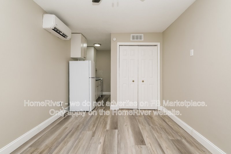 Available Now! 1203 1/2 Sheridan Rd, Clearwater FL 33755 property image