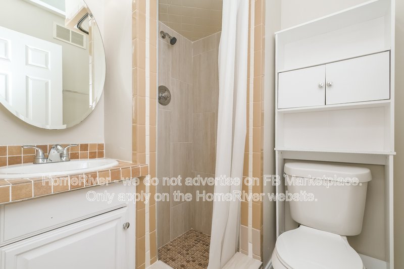 Available Now! 1203 1/2 Sheridan Rd, Clearwater FL 33755 property image