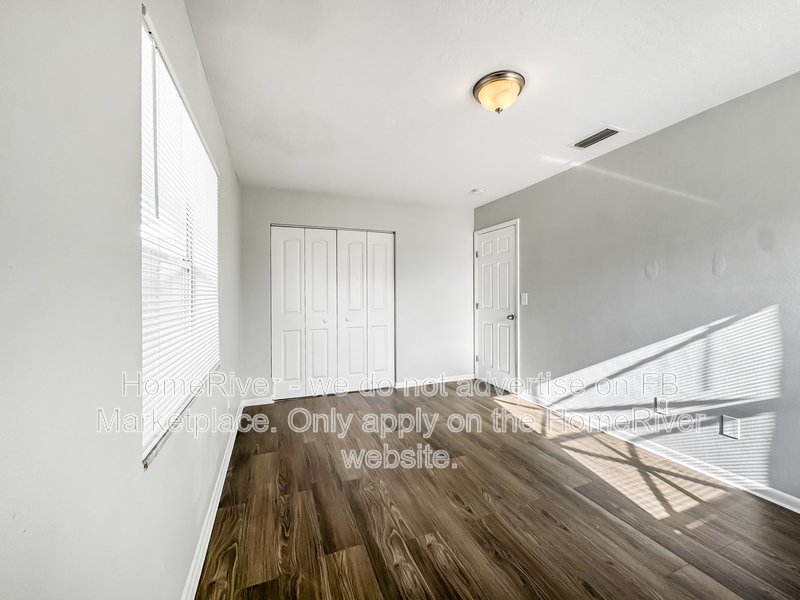 Available Now! 7104 SPRING HILL DR, SPRING HILL FL 34606 property image