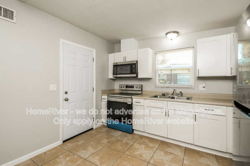 Amazing 4 bedroom 2 bath home!!! property image