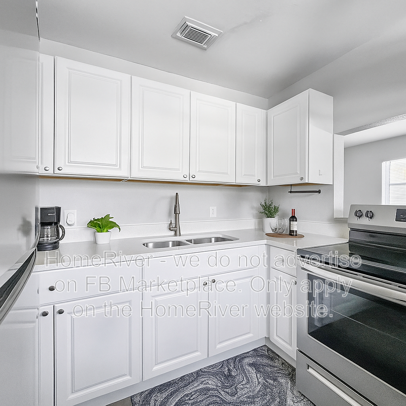 Available Now! 3409 E 32ND AVE, TAMPA FL 33610 property image