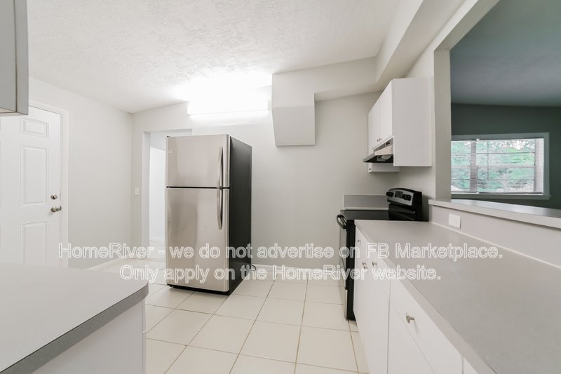 Available Now! 6411 S RICHARD AVE, TAMPA FL 33616 property image