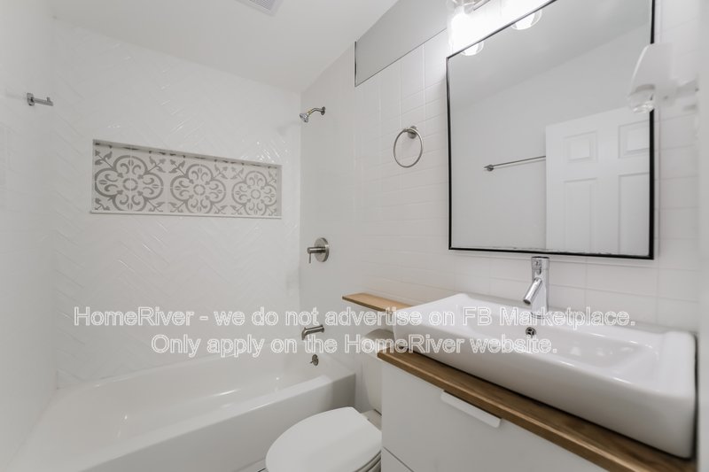 Available Now! 6411 S RICHARD AVE, TAMPA FL 33616 property image