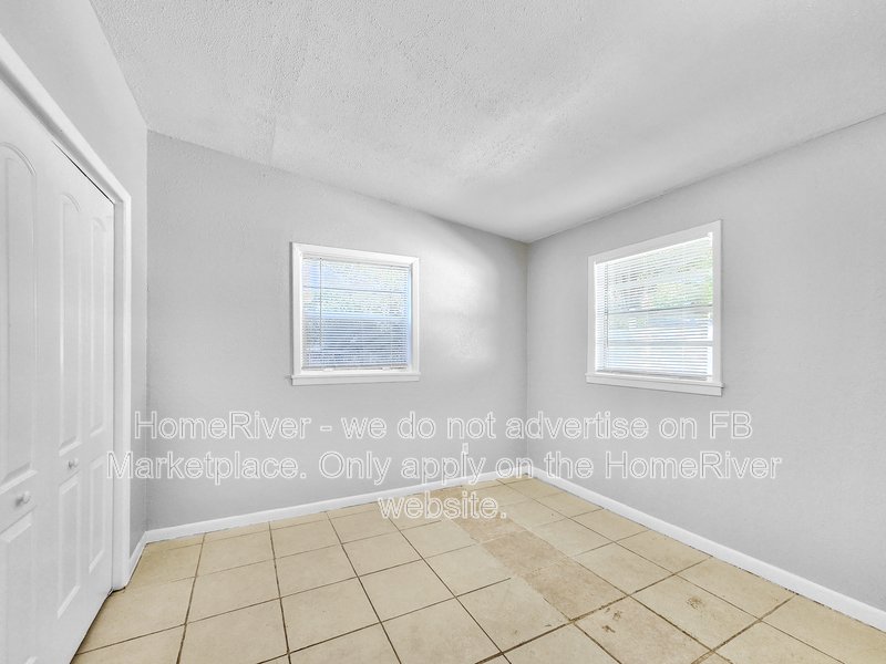 Lovely 3 bedroom 2 bath available Now!!! property image