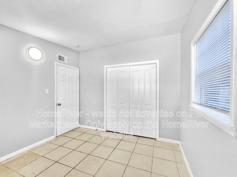 Lovely 3 bedroom 2 bath available Now!!! property image