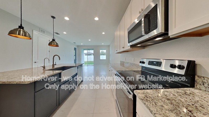 Available Now! 20092 Stone Pine Cir, Lutz, FL 33558, USA property image