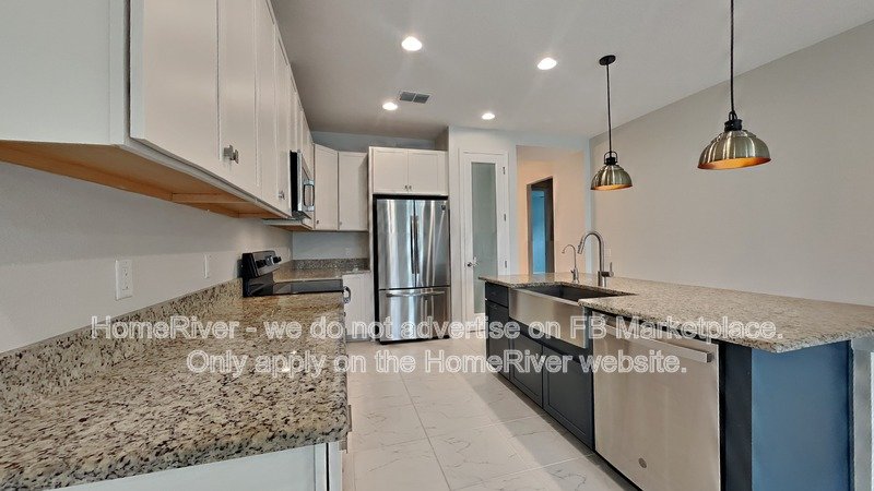 Available Now! 20092 Stone Pine Cir, Lutz, FL 33558, USA property image