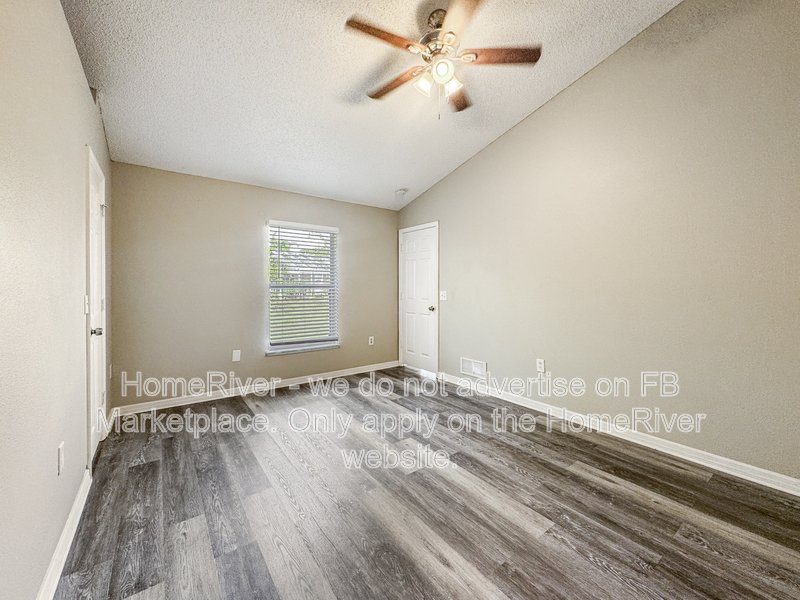 Pet Friendly! 3 bed/2 bath 2 car garage property image