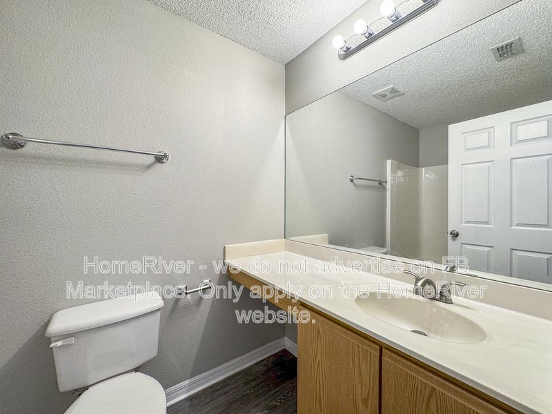 Pet Friendly! 3 bed/2 bath 2 car garage property image