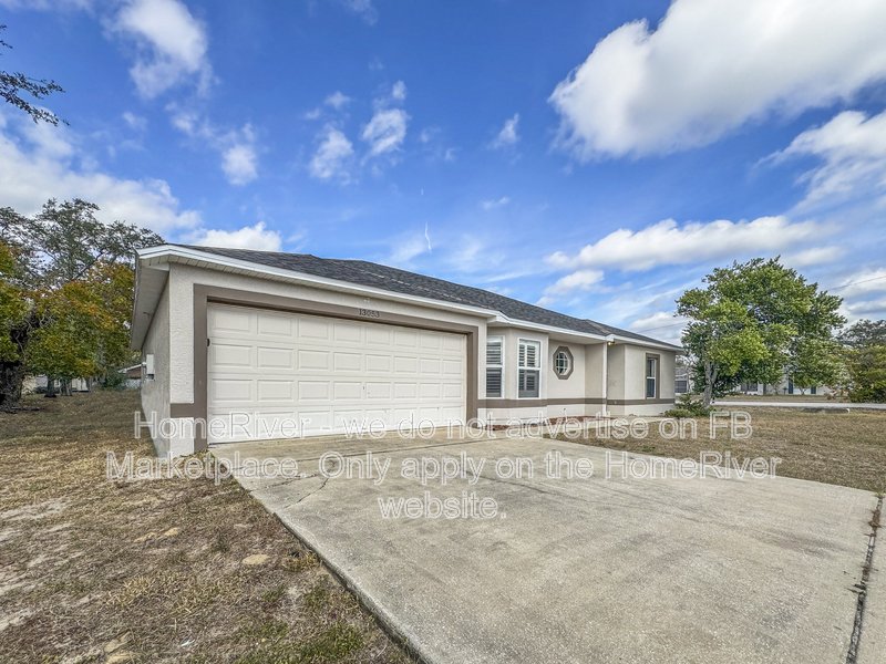 Pet Friendly! 3 bed/2 bath 2 car garage property image