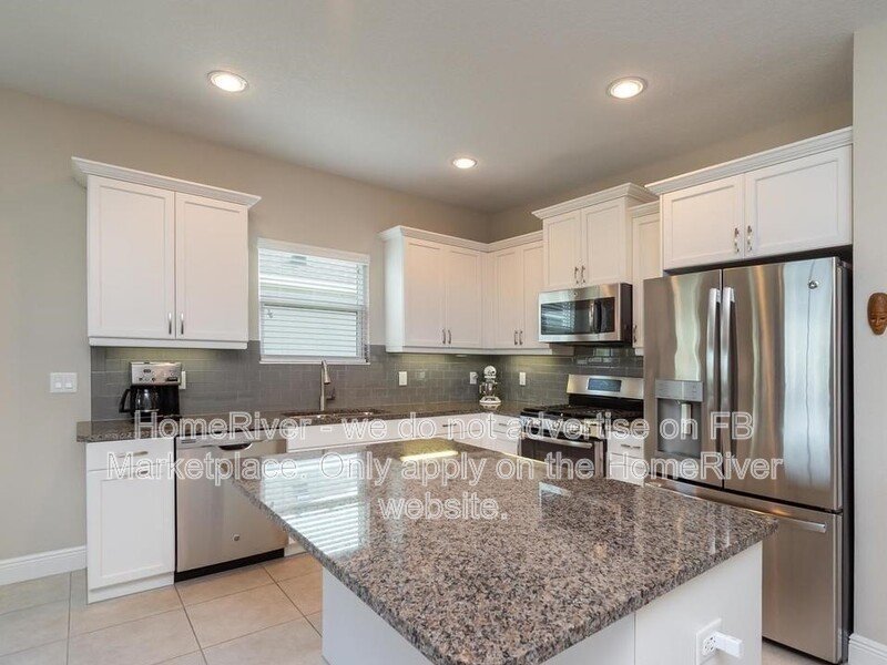 Move In Ready! - 12143 Longview Lake Cir, Bradenton FL 34211 property image
