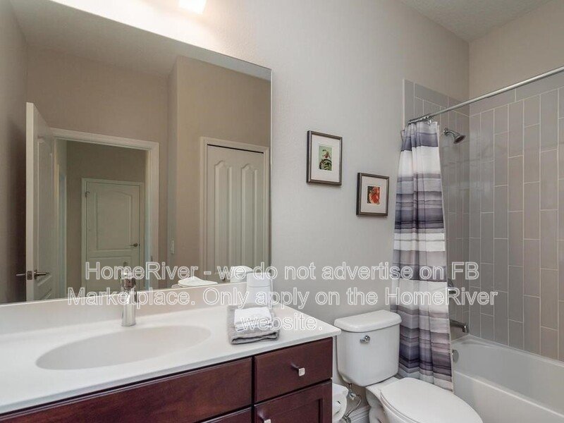 Move In Ready! - 12143 Longview Lake Cir, Bradenton FL 34211 property image
