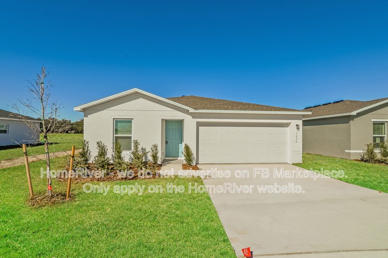 Available Now! Amazing 3 bedroom, 2 bathroom home! property image