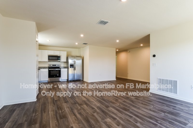 Available Now! Amazing 3 bedroom, 2 bathroom home! property image