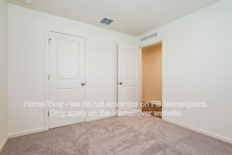 Available Now! Amazing 3 bedroom, 2 bathroom home! property image