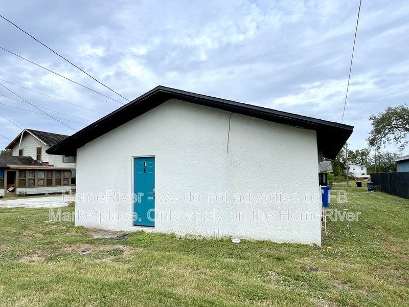 Move In Ready! - 2722 14TH AVE S UNIT B, ST PETERSBURG FL 33712 property image