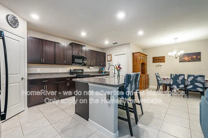 Coming Soon! -14707 SCOTTBURGH GLEN DR, WIMAUMA FL 33598 property image