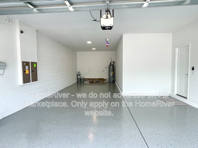 Move In Ready! - 10701 New Morning Dr Tampa, FL 33647 property image