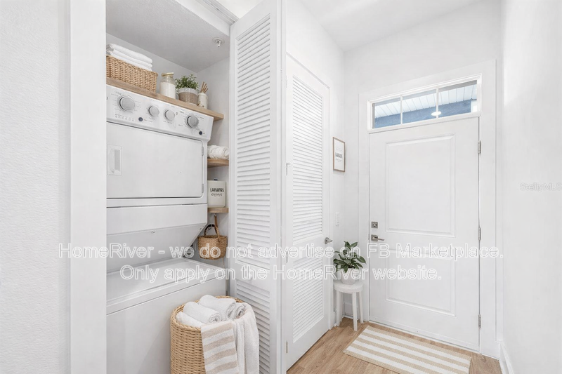 Move-in Ready! 5205 Eggleston Ave Unit 301 property image