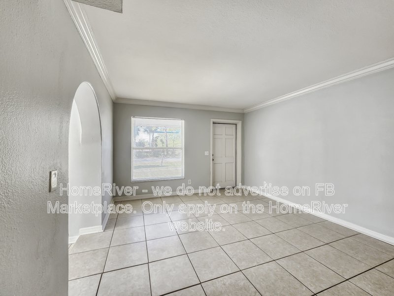 Available Now! 3 bed 2 bath South Tampa Home property image