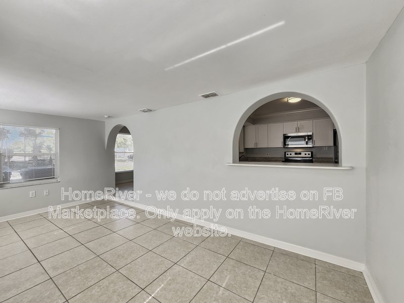 Available Now! 3 bed 2 bath South Tampa Home property image