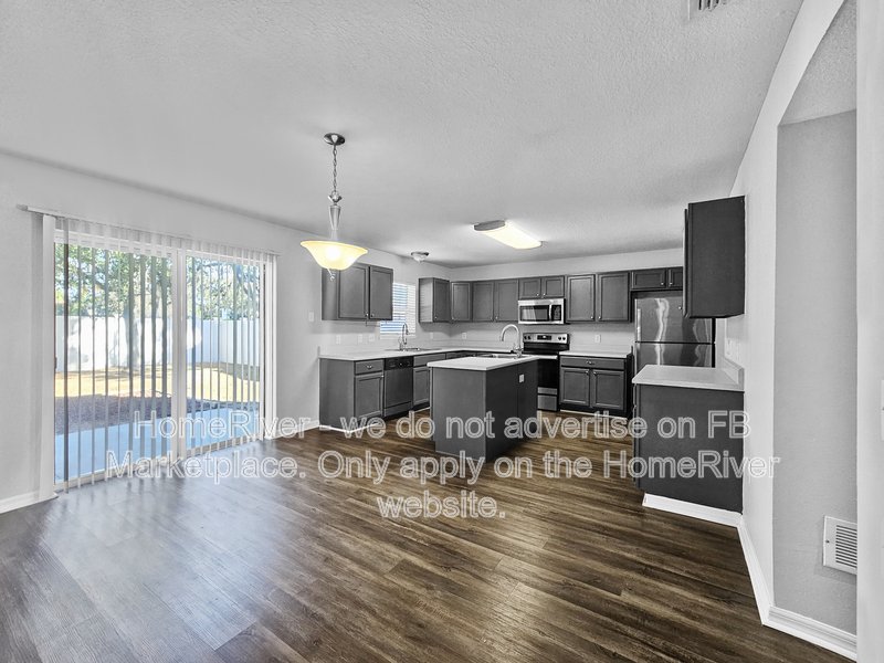 Available Now! Amazing 4 bed 3.5 bath home! property image